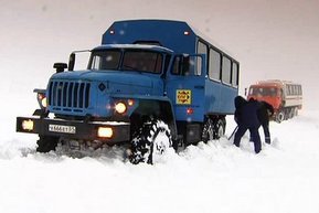 89306